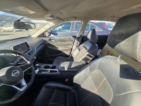 Used 2019 Nissan Altima 2.5 SR image 3