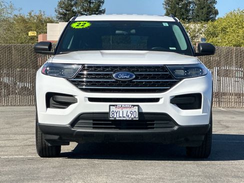 Certified 2022 Ford Explorer XLT w/ Class IV Trailer Tow Package image 10