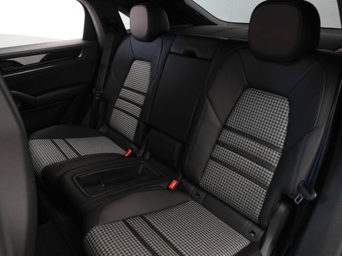 Used 2026 Porsche Cayenne GTS AWD/4WD image 20