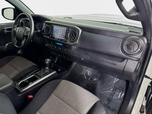 Used 2023 Toyota Tacoma TRD Sport w/ Advanced Technology Package AWD/4WD image 27