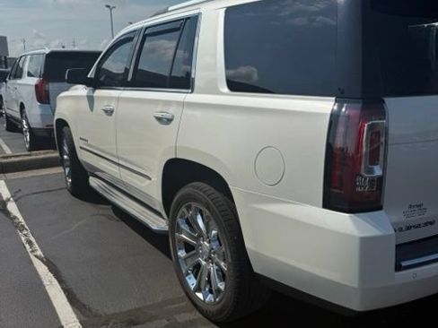 Used 2015 GMC Yukon Denali w/ Touring Package AWD/4WD image 2