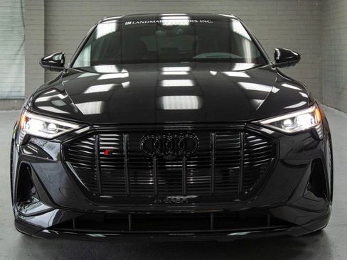 Used 2023 Audi e-tron S Prestige w/ Prestige Package AWD/4WD image 5