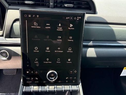 New 2027 GMC Terrain AT4 w/ LPO, Floor Liner Package AWD/4WD image 11