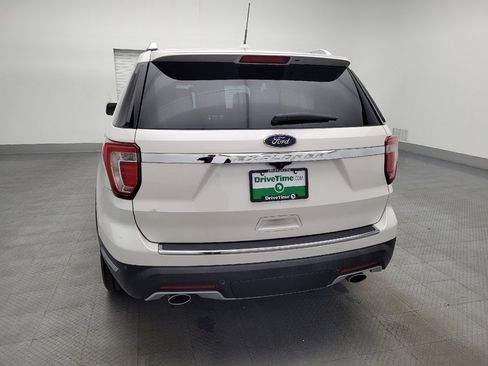 Used 2018 Ford Explorer Limited w/ Equipment Group 301A image 6