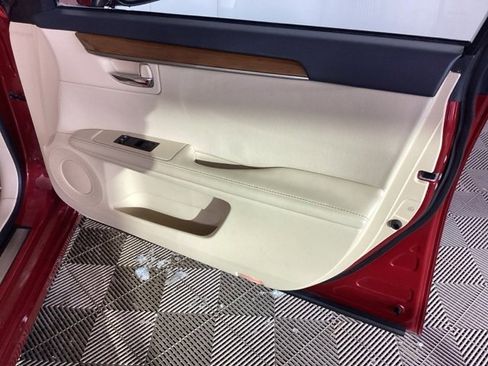 Used 2014 Lexus ES 300h image 21