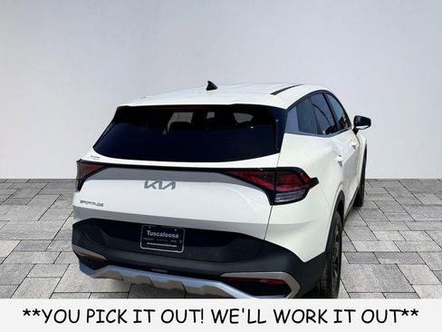 Used 2023 Kia Sportage LX FWD image 7