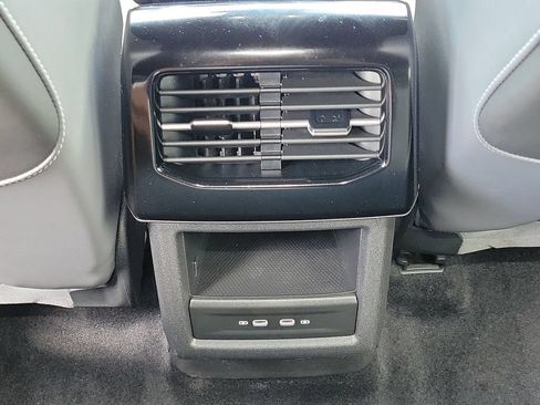 Used 2023 Volkswagen ID.4 2WD image 11