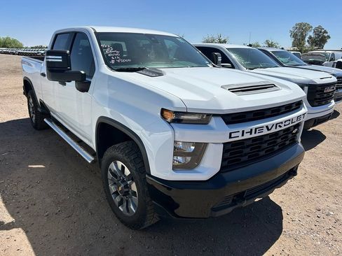 Used 2023 Chevrolet Silverado 2500 Custom w/ Custom Convenience Package AWD/4WD image 2