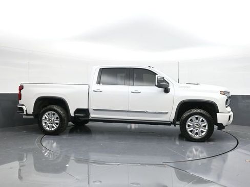 New 2025 Chevrolet Silverado 2500 High Country w/ High Country Premium Package AWD/4WD image 13