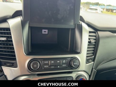 Used 2019 Chevrolet Suburban LT w/ Max Trailering Package RWD image 34