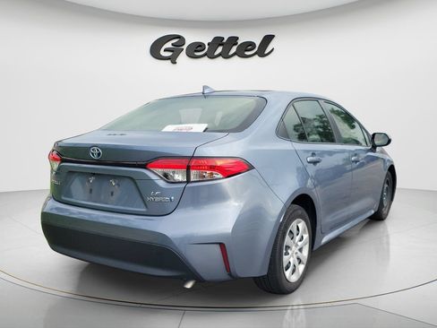 Used 2023 Toyota Corolla LE FWD image 3