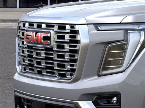 New 2026 GMC Yukon Denali image 13