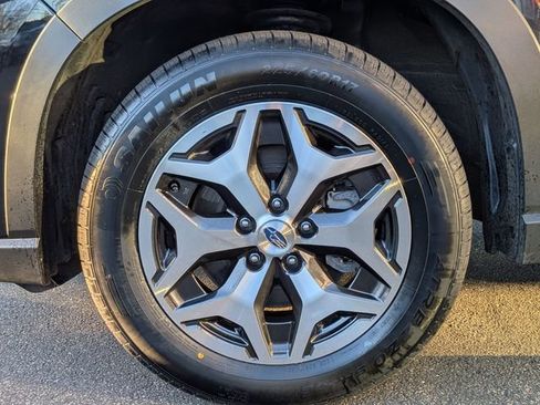 Used 2023 Subaru Forester Premium image 9