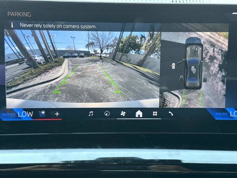 Certified 2024 BMW 530i 530i w/ M Sport Package image 23