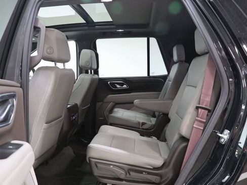 Used 2021 Chevrolet Tahoe Z71 w/ Z71 Signature Package AWD/4WD image 31