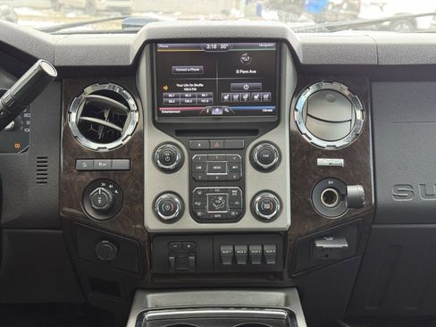 Used 2013 Ford F250 Platinum image 19