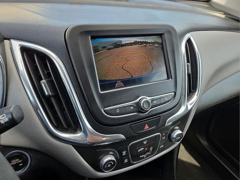 Certified 2020 Chevrolet Equinox LT AWD/4WD image 17