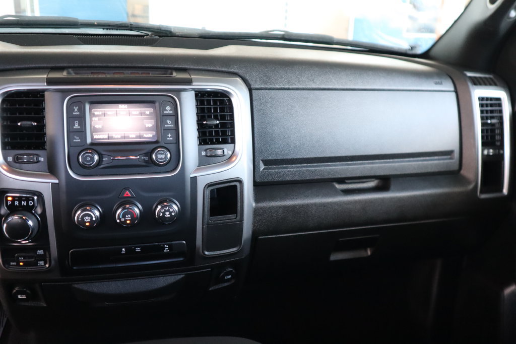 Used 2024 RAM 1500 Warlock AWD/4WD image 14