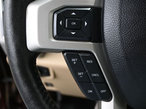 Used 2017 Ford F250 Lariat w/ Lariat Ultimate Package AWD/4WD image 14