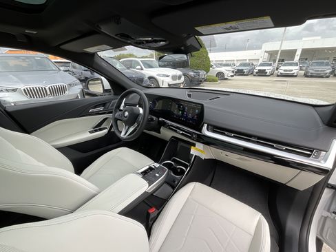 New 2026 BMW X2 xDrive28i w/ Convenience Package AWD/4WD image 20