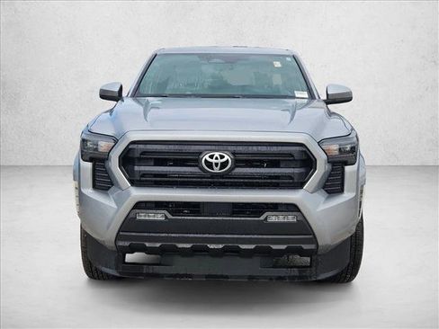 Used 2025 Toyota Tacoma SR5 image 2