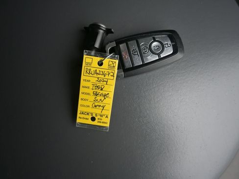 Used 2024 Ford Escape ST-Line image 22