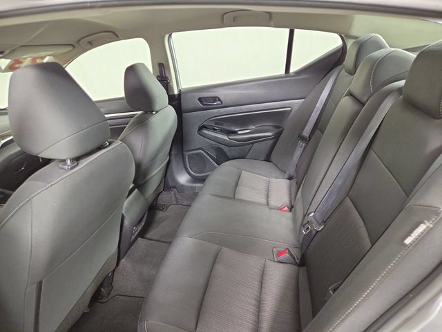 Used 2023 Nissan Altima 2.5 SV FWD image 15