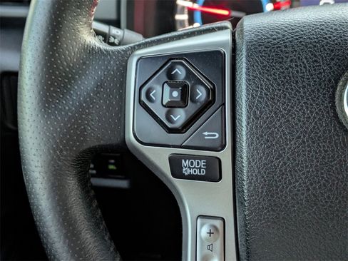 Used 2018 Toyota 4Runner Limited image 27