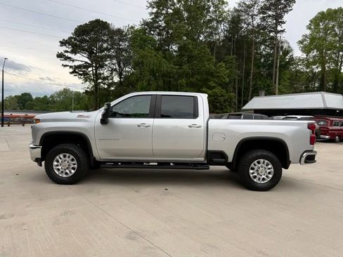 Used 2023 Chevrolet Silverado 2500 LT w/ Convenience Package AWD/4WD image 9