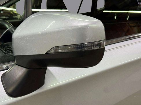 Used 2019 Subaru Crosstrek 2.0i Limited w/ Moonroof Package w/Navigation image 15