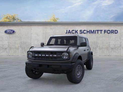 New 2025 Ford Bronco 4-Door w/ Sasquatch Package image 2