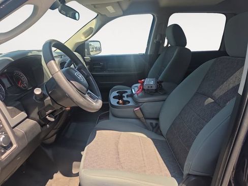 Used 2017 RAM 1500 4x4 Crew Cab w/ Protection Group image 9