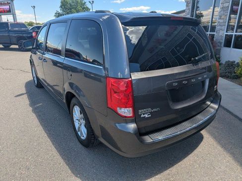 Used 2019 Dodge Grand Caravan SXT FWD image 5