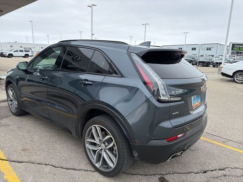Used 2020 Cadillac XT4 Sport image 3