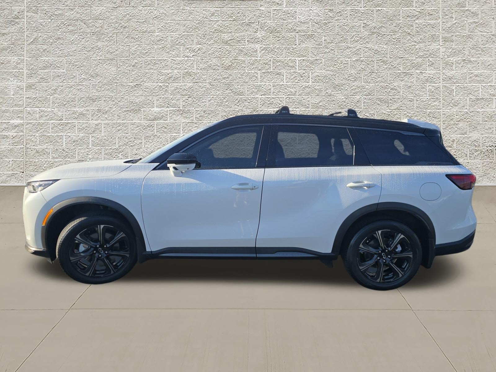 Used 2026 INFINITI QX60 Autograph w/ Dark Cargo Package AWD/4WD image 4