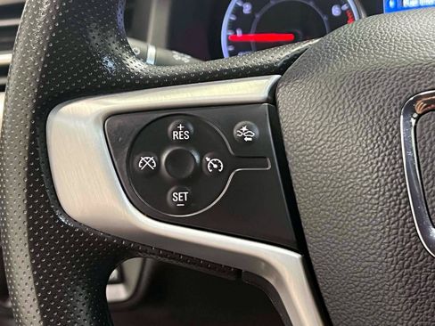 Used 2023 GMC Acadia SLE w/ Driver Convenience Package AWD/4WD image 23