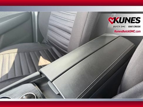 Used 2023 Nissan Rogue S image 19