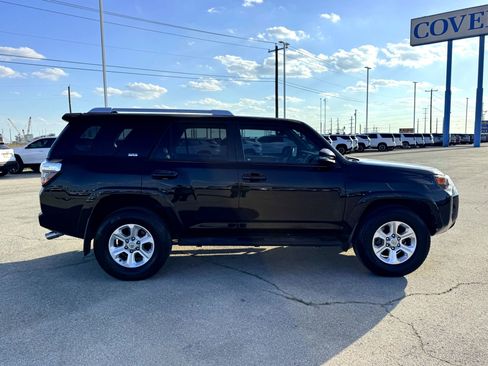 Used 2015 Toyota 4Runner SR5 Premium image 5