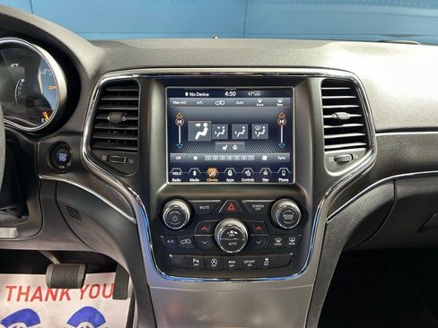 Used 2018 Jeep Grand Cherokee Limited w/ Trailer Tow Group IV image 26