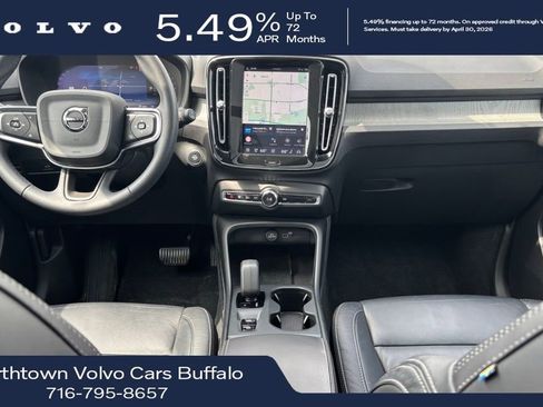 Certified 2024 Volvo XC40 B5 Core AWD/4WD image 5