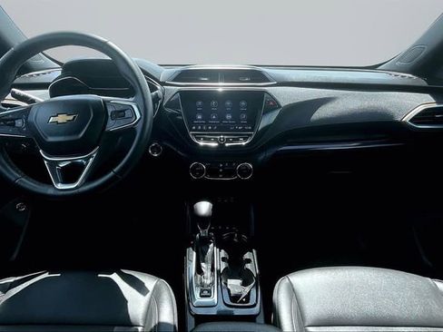 Used 2023 Chevrolet TrailBlazer ACTIV w/ Sun and Liftgate Package AWD/4WD image 14