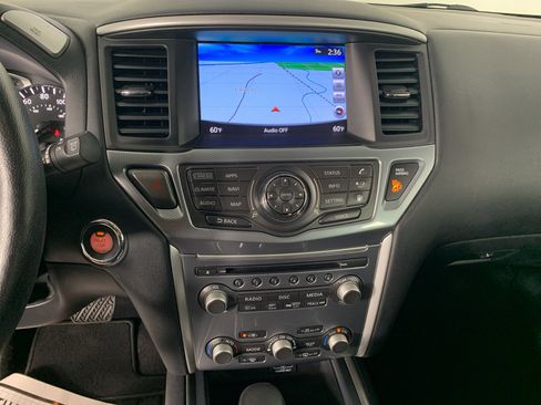 Used 2019 Nissan Pathfinder SL FWD image 25