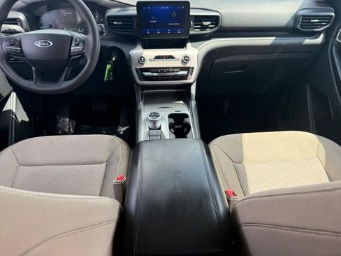 Used 2023 Ford Explorer 4WD image 11
