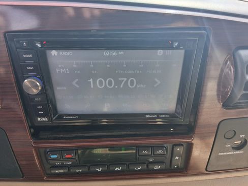 Used 2005 Ford F350 XLT AWD/4WD image 18