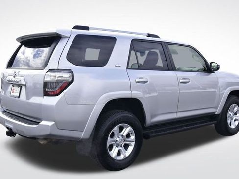 Certified 2024 Toyota 4Runner SR5 Premium image 4