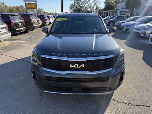 Used 2022 Kia Telluride EX w/ EX Premium Package image 2