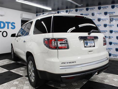Used 2015 GMC Acadia SLT image 2