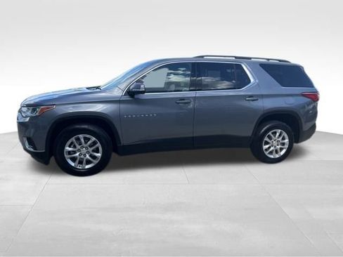 Used 2021 Chevrolet Traverse LT image 7