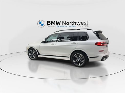 New 2027 BMW X7 xDrive40i w/ M Sport Package AWD/4WD image 12