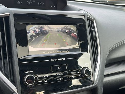 Used 2017 Subaru Impreza 2.0i Premium image 18